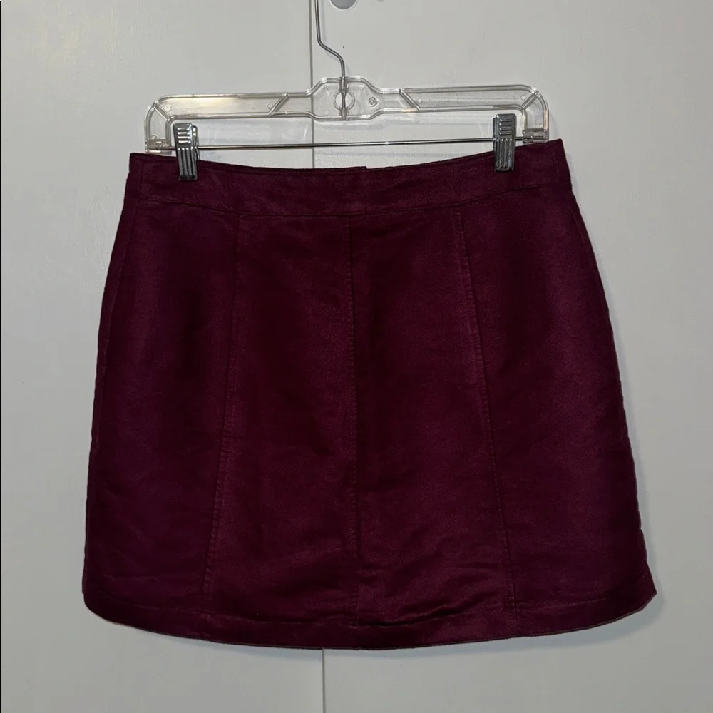 Old Navy Snap Button Mini Skirt Burgundy Microsuede Women’s 6